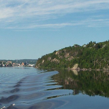 Auberge Centre Ville Chicoutimi Eksteriør bilde