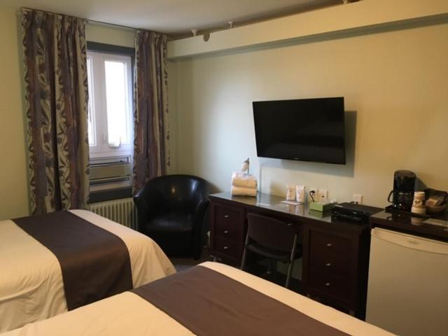 Auberge Centre Ville Chicoutimi Eksteriør bilde