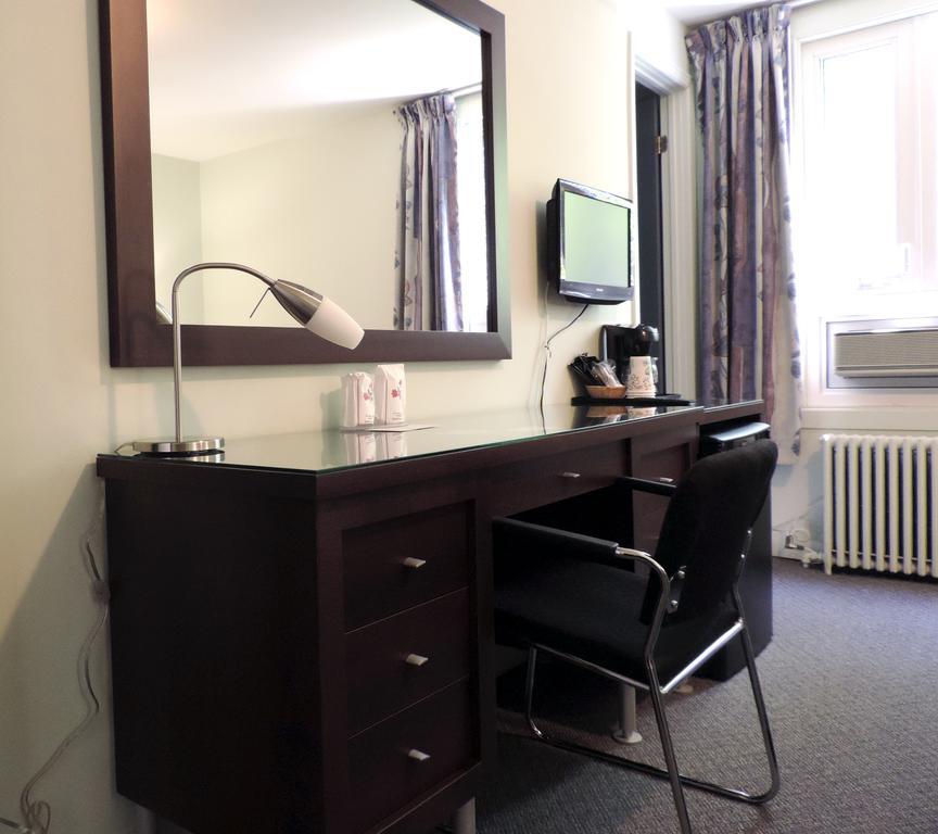 Auberge Centre Ville Chicoutimi Eksteriør bilde