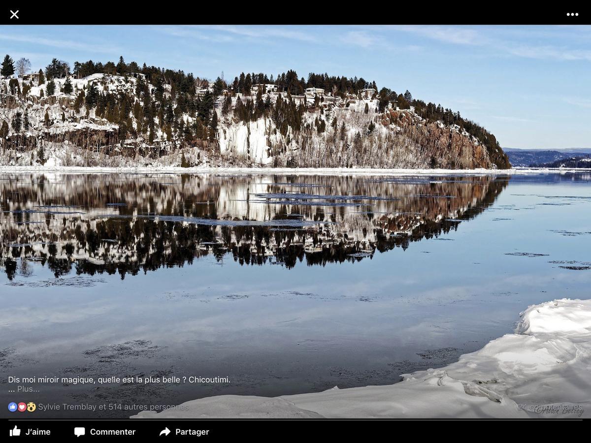 Auberge Centre Ville Chicoutimi Eksteriør bilde